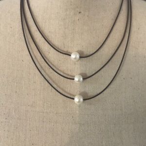 Leather and pearl necklace